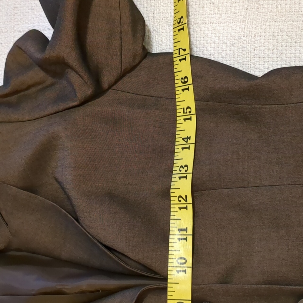 Classic Women's Brown Pencil Skirt - Tailored Professional Look - Picture 7 of 13